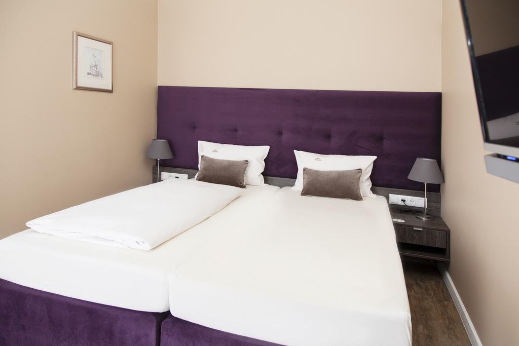 Hotel Engelbert อิเซอร์โลห์น ภายนอก รูปภาพ
