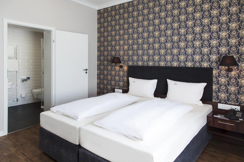 Hotel Engelbert อิเซอร์โลห์น ภายนอก รูปภาพ